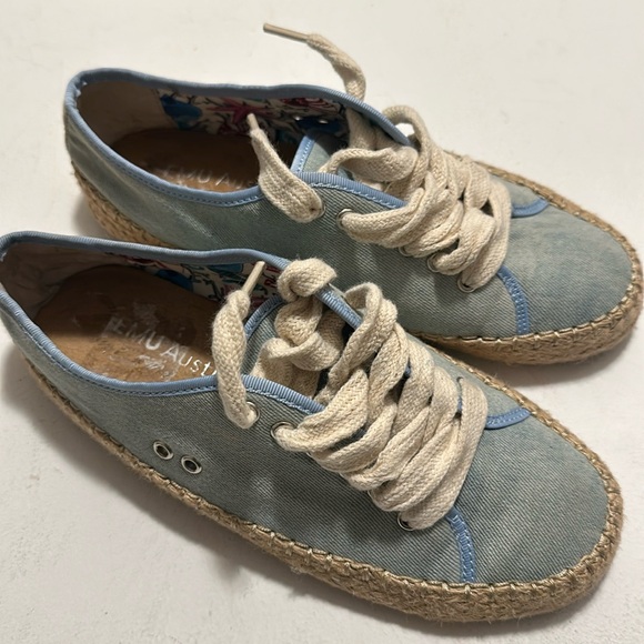 Emu Australia Egonis size 7b
The Agonis Retro is a lightweight summer shoe - Picture 3 of 12